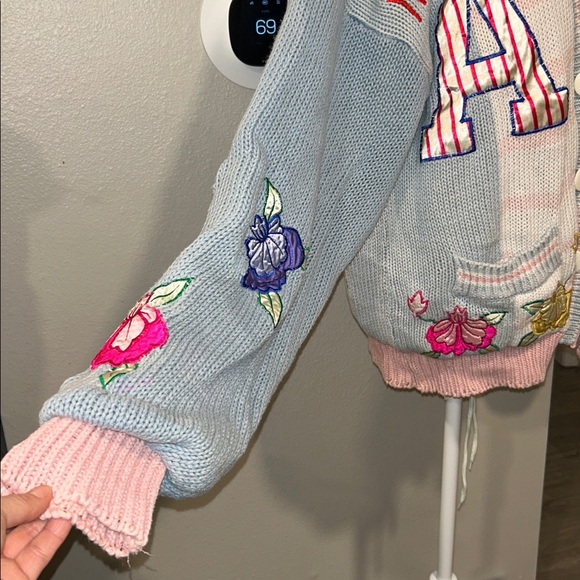 VINTAGE NO! JEANS CARDIGAN WOMEN'S Colorful Embroidered One Size Fits Most - Picture 3 of 12